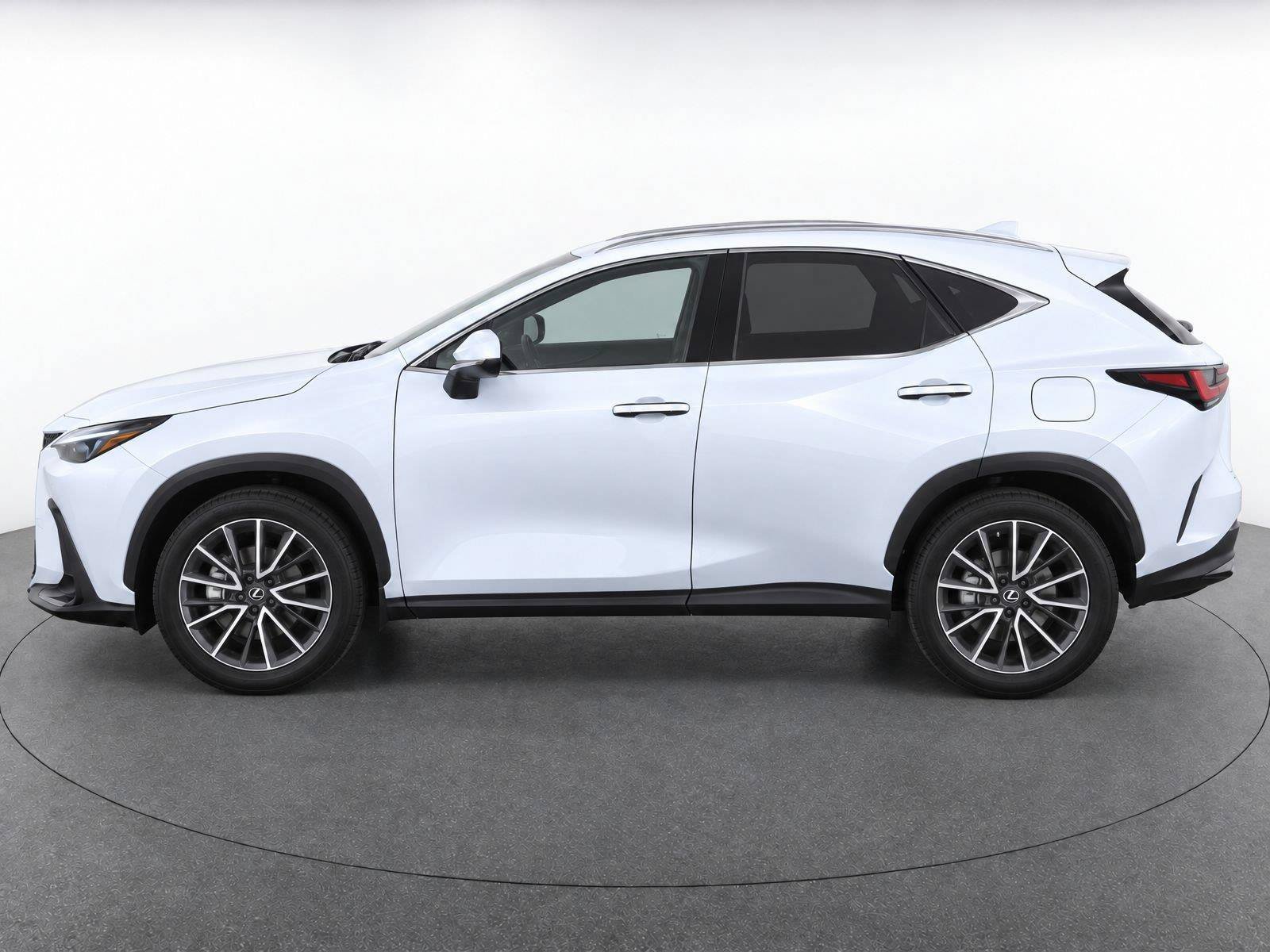 Used 2026 Lexus NX 350h FWD w/ Accessory Package (2T) image 7