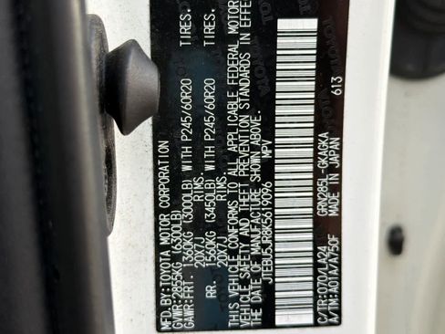 Used 2019 Toyota 4Runner Limited image 31