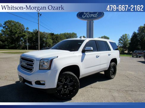 Used 2017 GMC Yukon SLE w/ SLE Value Package image 2