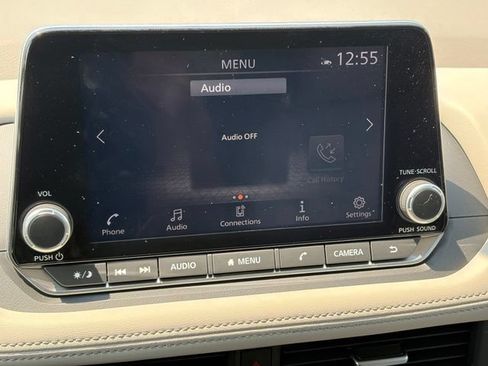 Certified 2025 Nissan Rogue SV AWD/4WD image 21