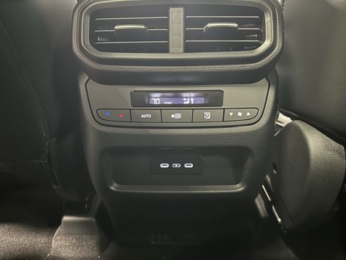 New 2025 Honda Pilot Touring image 23