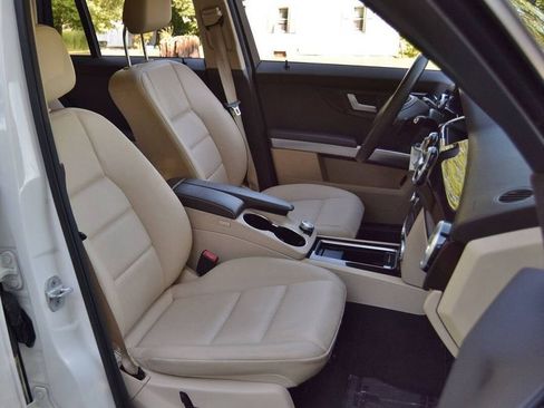 Used 2014 Mercedes-Benz GLK 350 4MATIC w/ Premium 1 Package image 27