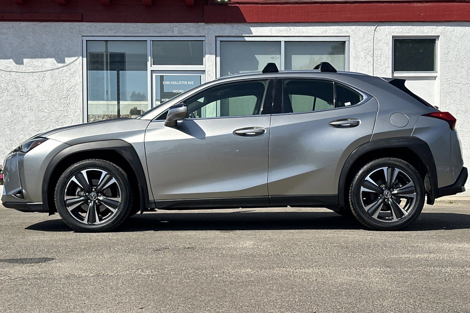 Used 2019 Lexus UX 200 w/ Premium Package FWD image 7