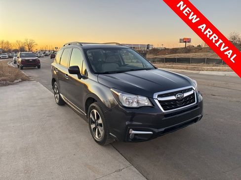 Used 2017 Subaru Forester 2.5i Premium image 1