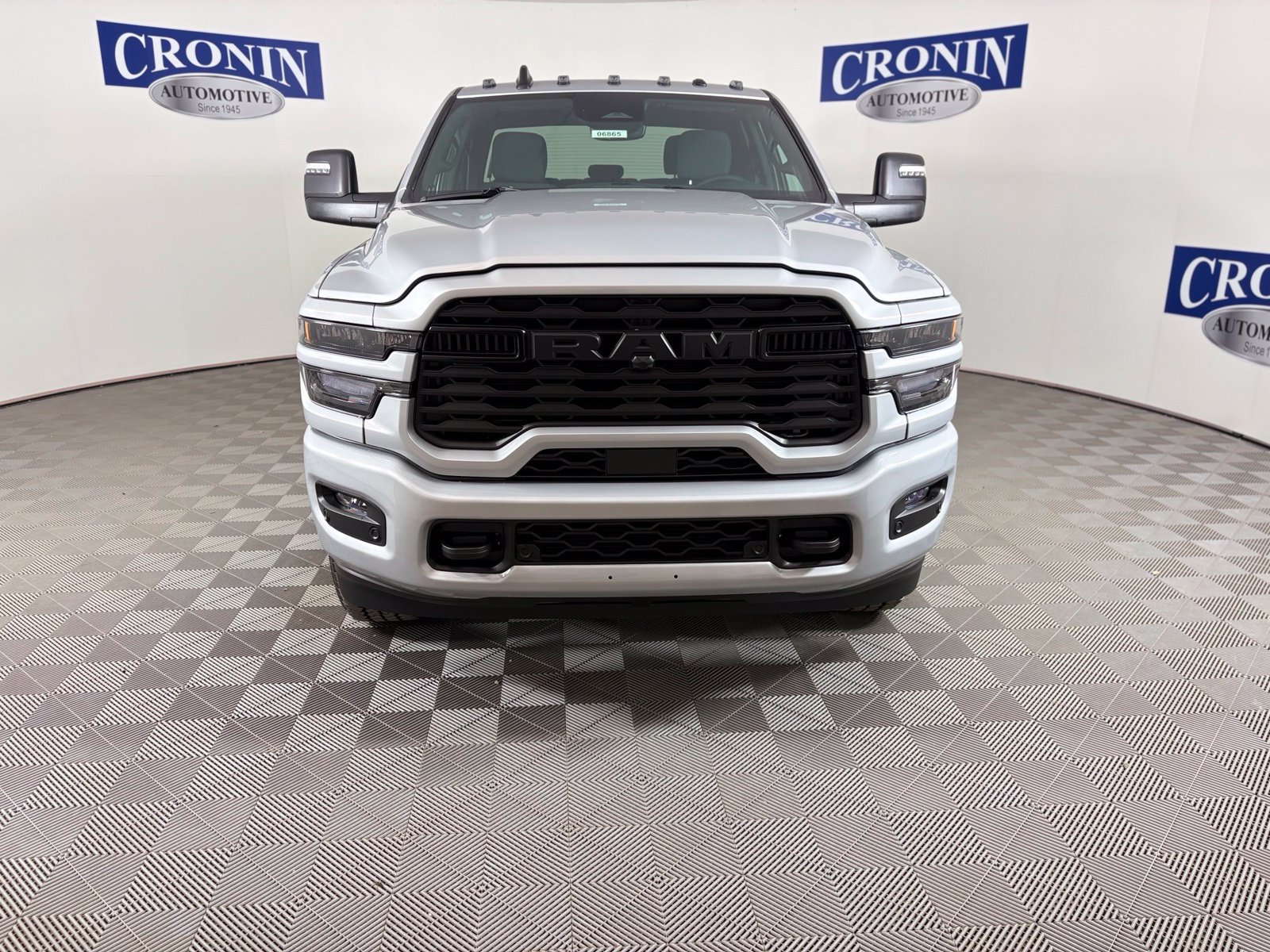New 2027 RAM 3500 Big Horn AWD/4WD image 34
