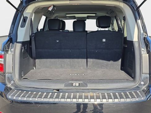 Used 2024 Nissan Armada SL image 12