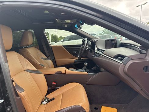 Used 2019 Lexus ES 350 w/ Accessory Package 2 FWD image 9