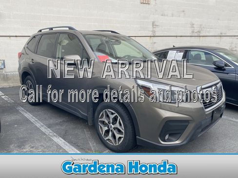 Used 2021 Subaru Forester Premium w/ Popular Package #1 AWD/4WD image 1