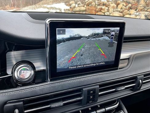 Used 2021 Lincoln Corsair AWD w/ Premium Package image 19