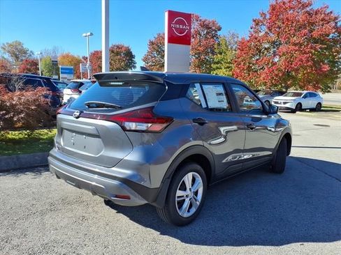 New 2025 Nissan Kicks Play S FWD image 3