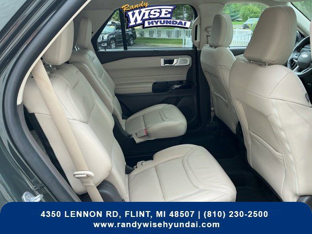 Used 2022 Ford Explorer Platinum AWD/4WD image 34