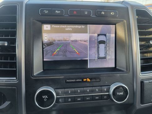 Used 2019 Ford Expedition Platinum image 19