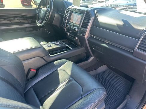 Used 2019 Ford Expedition Max Platinum image 29