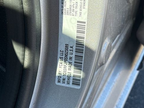 Used 2025 RAM 1500 Laramie AWD/4WD image 28