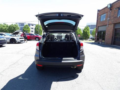 Used 2019 Honda HR-V EX image 9
