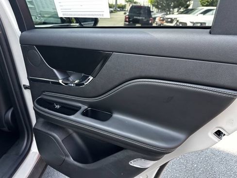 Certified 2024 Lincoln Corsair AWD w/ Equipment Group 101A image 40