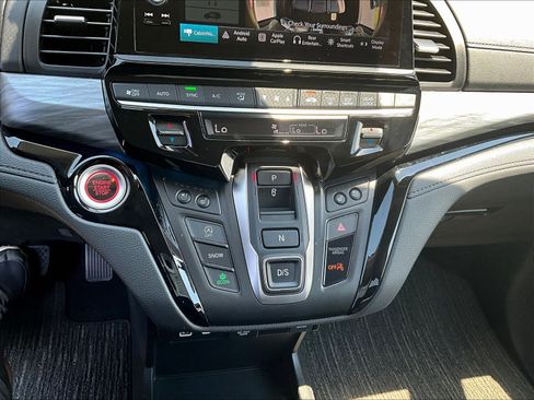 Used 2025 Honda Odyssey Elite image 15