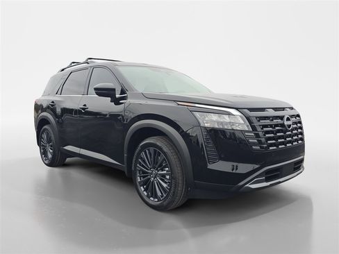 New 2026 Nissan Pathfinder SL image 7