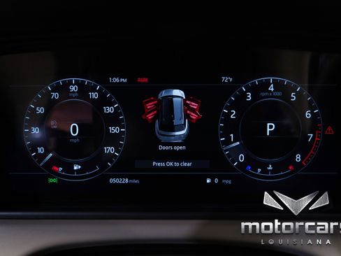 Used 2018 Land Rover Range Rover Velar S AWD/4WD image 35