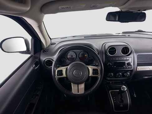 Used 2016 Jeep Compass 75th Anniversary w/ Power Value Group image 17