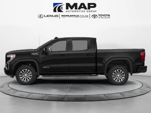 Used 2021 GMC Sierra 1500 AT4 w/ AT4 Value Package AWD/4WD image 3