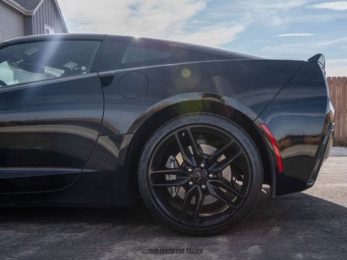 Used 2018 Chevrolet Corvette Stingray Coupe w/ 1LT image 5