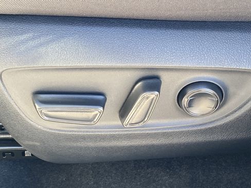 Certified 2025 Toyota RAV4 XLE image 28