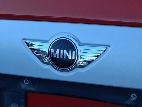 Used 2015 MINI Cooper 4-Door Hardtop image 29