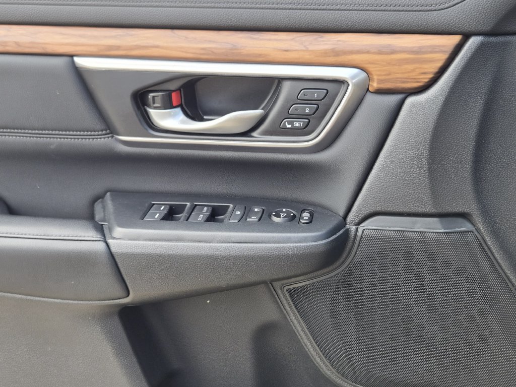 Used 2022 Honda CR-V Touring image 31
