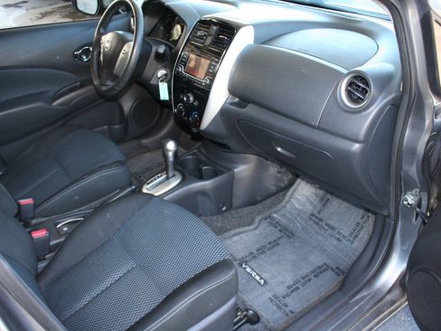 Used 2016 Nissan Versa Note SV FWD image 14