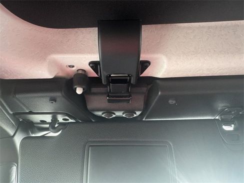 New 2025 Jeep Gladiator Mojave image 40