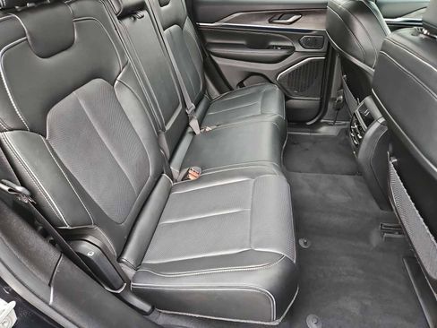 Used 2023 Jeep Grand Cherokee Overland image 22