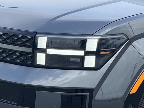 Certified 2025 Hyundai Santa Fe Calligraphy image 9