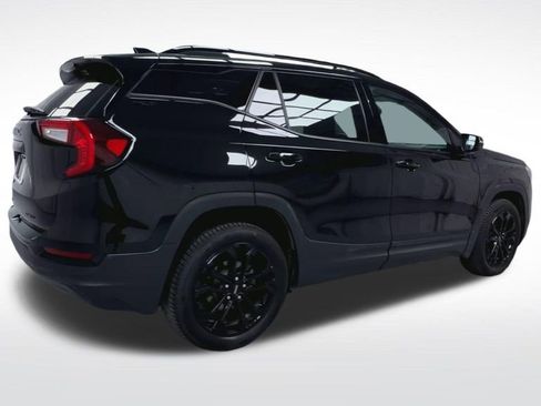 Used 2022 GMC Terrain SLT w/ Infotainment Package II AWD/4WD image 8