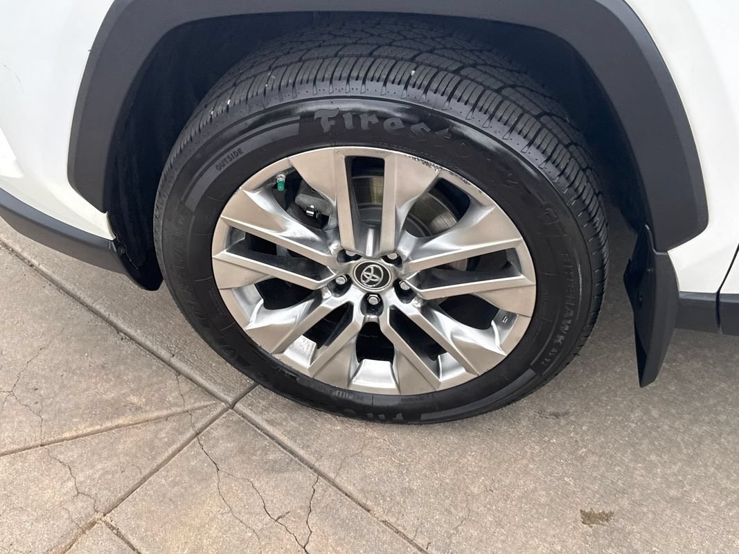 Used 2019 Toyota RAV4 XLE Premium w/ Advanced Technology Package AWD/4WD image 12