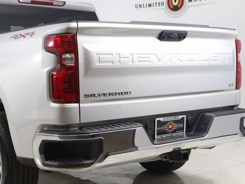 Used 2022 Chevrolet Silverado 1500 LT image 22