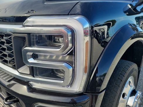 New 2026 Ford F450 Platinum w/ Platinum Plus Package image 4