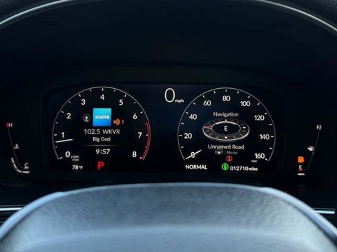 Used 2024 Honda Civic Touring image 17