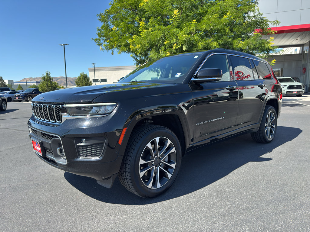 Used 2023 Jeep Grand Cherokee L Overland AWD/4WD image 5