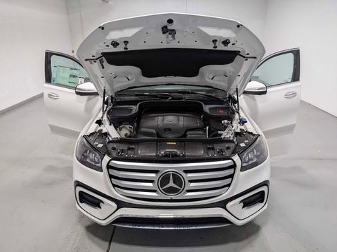 New 2026 Mercedes-Benz GLS 450 GLS 450 image 11