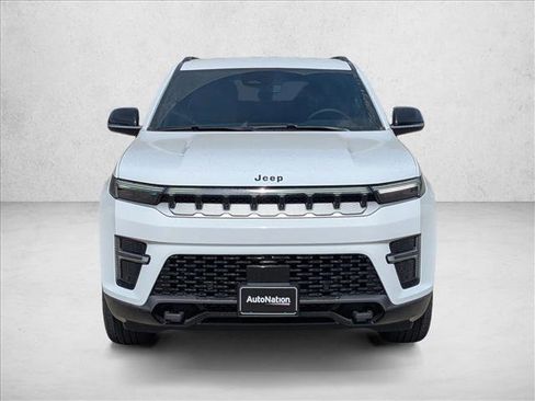New 2026 Jeep Grand Wagoneer 4WD image 5