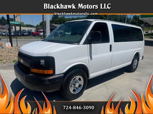 Used 2007 Chevrolet Express 1500 AWD Passenger w/ Power and Light Package image 1