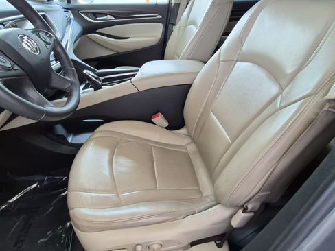 Used 2018 Buick Enclave Premium AWD/4WD image 22