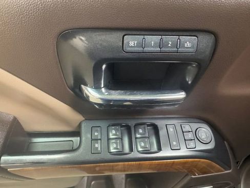 Used 2014 GMC Sierra 1500 SLT w/ SLT Crew Cab Value Package image 17