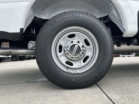 New 2026 Ford F350 XL w/ XL Driver Assist Package RWD image 17