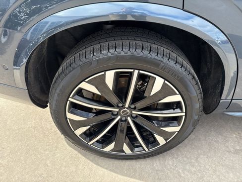 Certified 2025 Volvo XC90 B5 Plus image 15