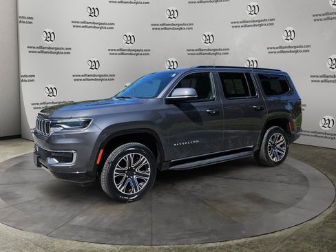 Used 2022 Jeep Wagoneer Series III image 1