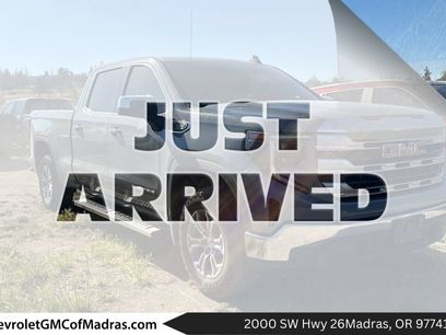 Used 2025 GMC Sierra 1500 SLE w/ X31 Off-Road Package