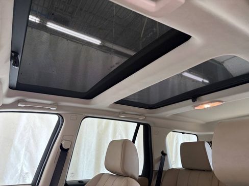 Used 2015 Land Rover LR2 AWD/4WD image 14