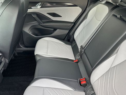 New 2026 Volkswagen Tiguan SE R-Line FWD image 10